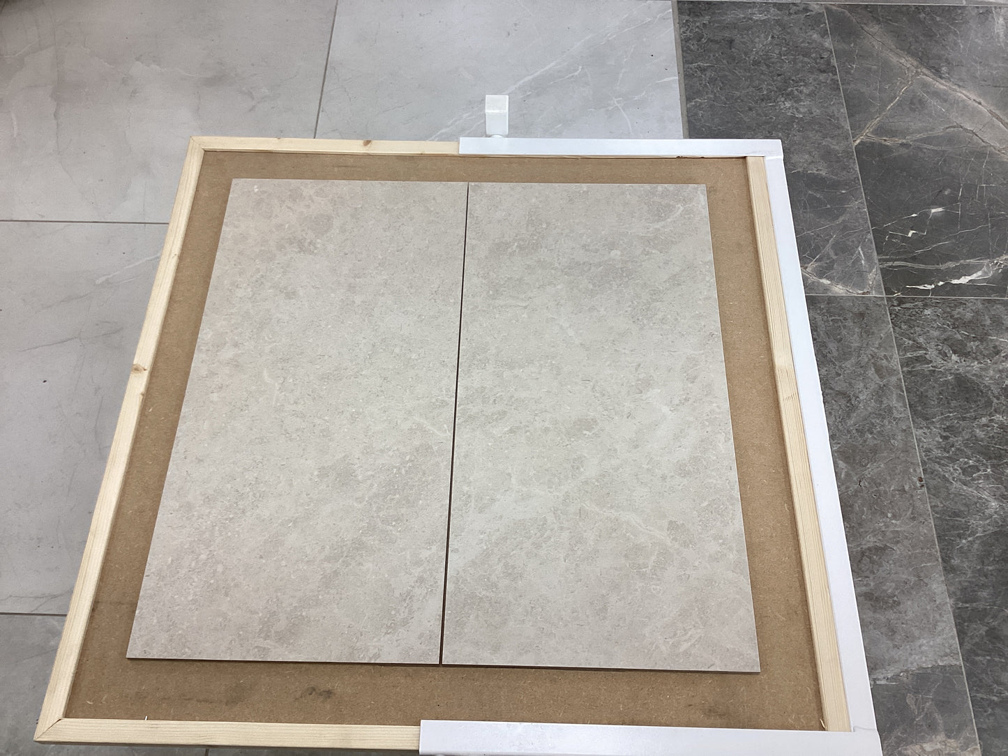 Fossil Cream 600x300