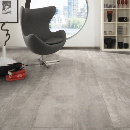 Crosstown Traffic Organic Classic 8mm Laminate Lifestyle Image