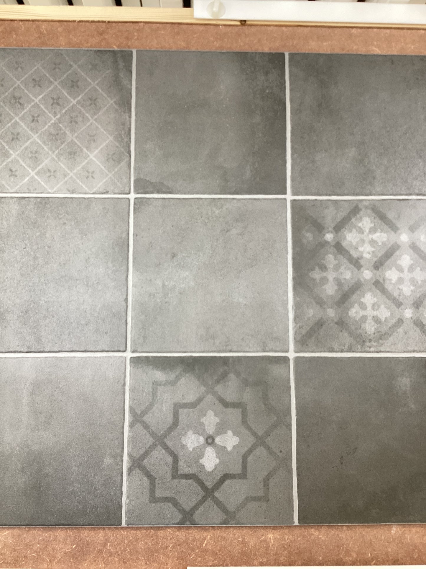 Fattoamano Nero Pattern 600x600