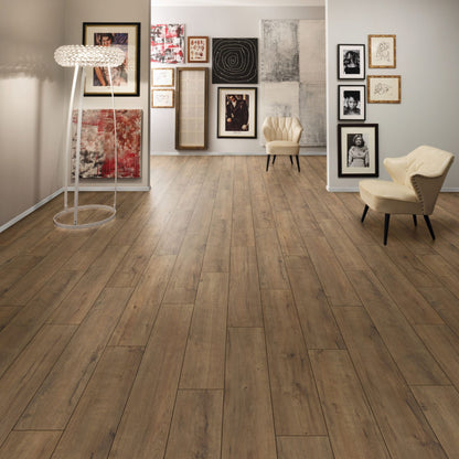 Fawn Apollo Oak Super Natural 8mm Laminate Lifestyle Image