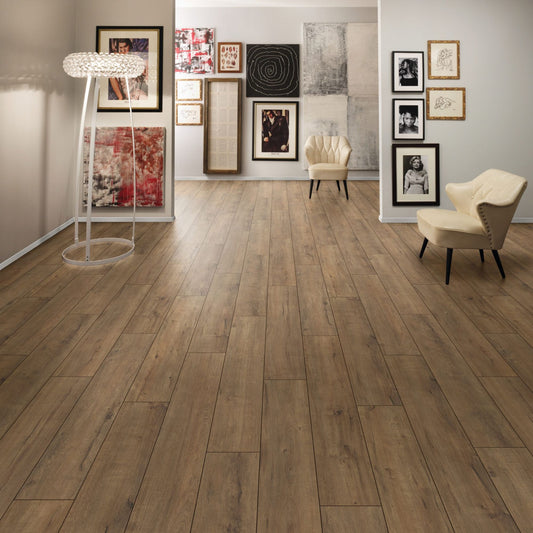 Fawn Apollo Oak Super Natural 8mm Laminate Lifestyle Image