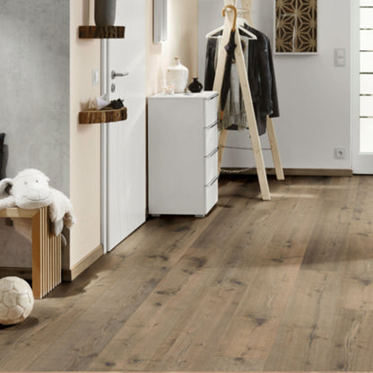 Hare Tegernsee Oak Long & Wide 12mm Laminate Lifestyle Image