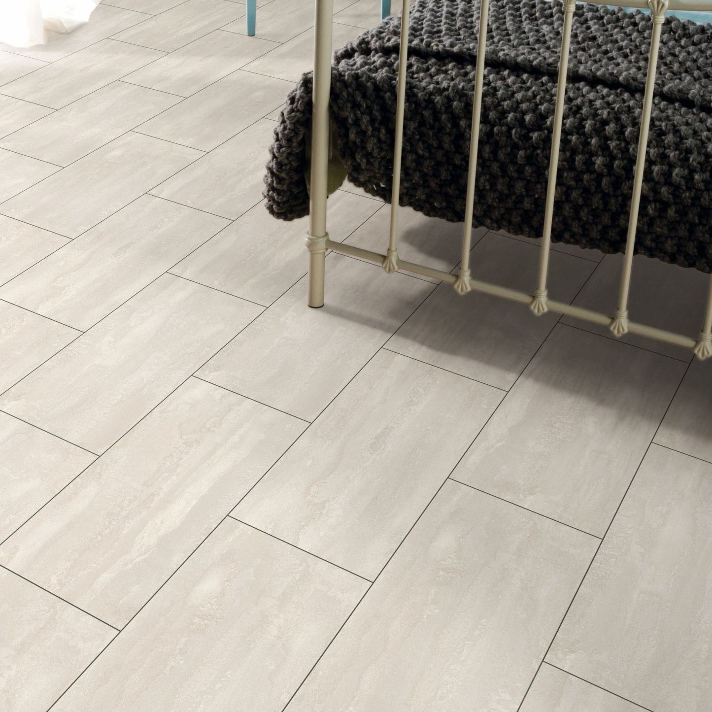Ice Flow Organic Classic 8mm Laminate Lifestyle Image