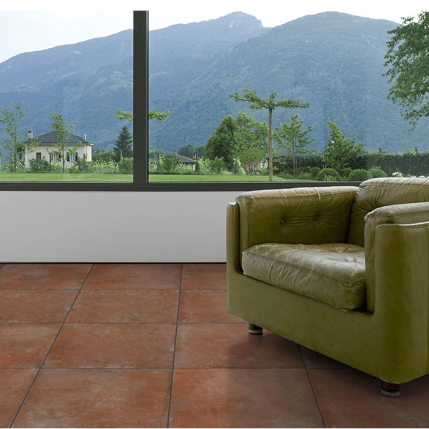 Terracotta Red Matt 450x450 Lifestyle Image